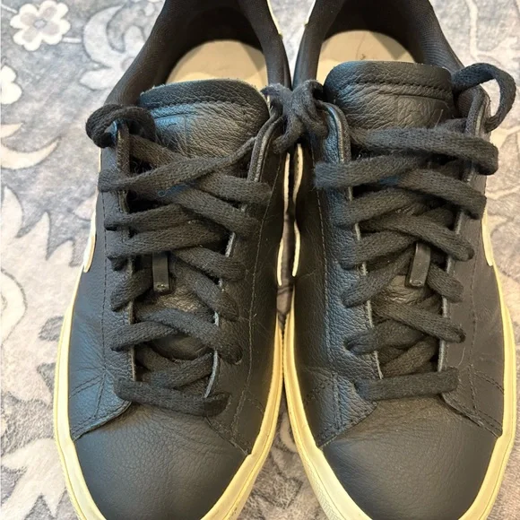 Veja Black and Cream Campo sneakers - Picture 3 of 7